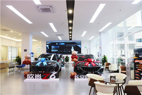 大有可玩的“汽車機器人”——長安歐尚Z6來了！